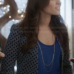 Lauren’s navy geometric patterned blazer on The Crazy Ones