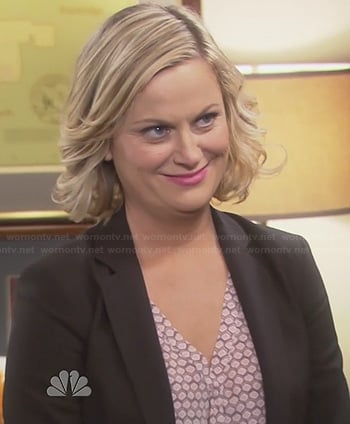 Leslie's honeycomb print blouse on Parks and Recreation