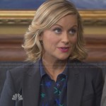 Leslie’s navy blue and green star print top on Parks and Recreation