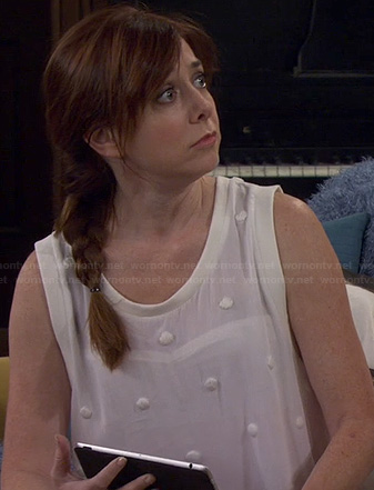 Lily’s white polka dot top on How I Met Your Mother