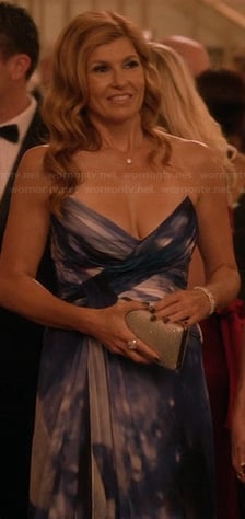 Rayna’s blue strapless gown on Nashville