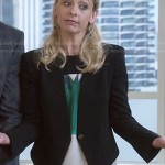 Sydney’s green printed top and black blazer on The Crazy Ones