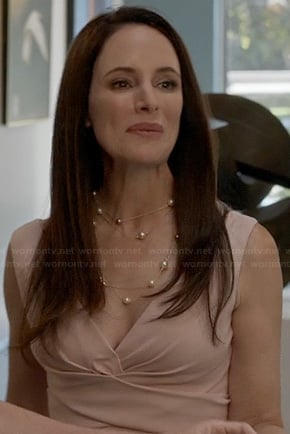 Victoria's light pink pleat detail dress on Revenge