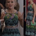 Carrie’s blue and green midi dress with waist cutout and floral necklace on The Carrie Diaries