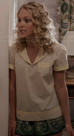 Carrie's striped pajama top with collar on The Carrie Diaries