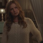 Emily’s white cable knit sweater on Revenge