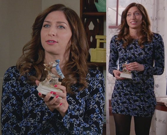 Gina's printed long sleeve mini dress for Thanksgiving on Brooklyn Nine-Nine