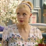 Lemon’s white floral v-neck dress and blue beaded headband on Hart of Dixie