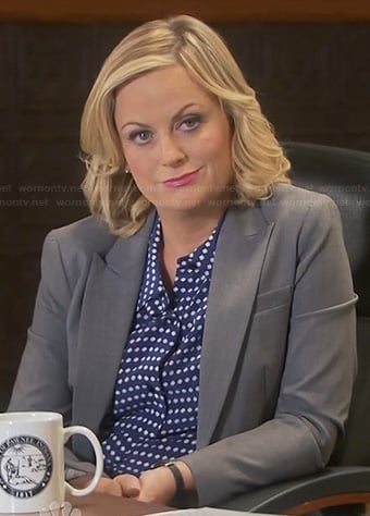 Leslie's navy blue polka dot shirt on Parks and Recreation