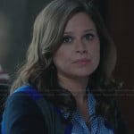 Quinn’s blue geometric patterned blouse and colorblock cardigan on Scandal