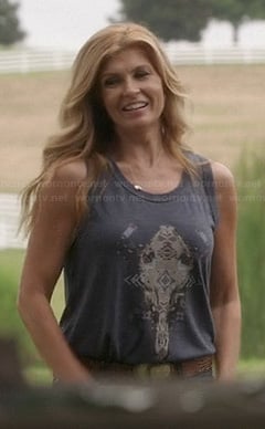 Rayna's grey graphic tank top on Nashville