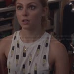 Carrie’s lipstick print tank top on The Carrie Diaries