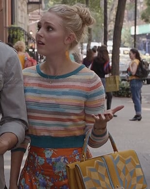 Carrie's striped cropped sweater, orange floral shorts and yellow bag on The Carrie Diaries