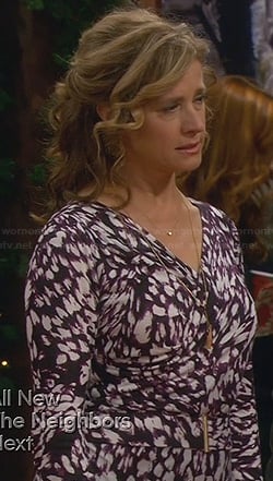 Vanessa's printed wrap dress on Last Man Standing