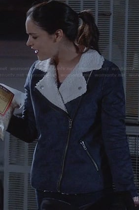 Amy's shearling aviator jacket on Brooklyn Nine-Nine