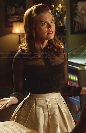 AnnaBeth's black mesh blouse and champagne pleated skirt on Hart of Dixie