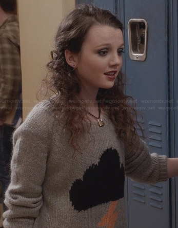 Dorrit's storm cloud sweater on The Carrie Diaries