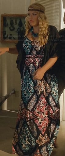 WornOnTV: Laurie's mixed floral print maxi dress on Cougar Town | Busy  Philipps | Clothes and Wardrobe from TV