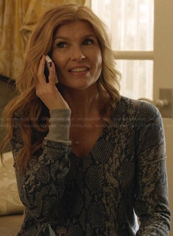 Rayna’s blue snake print sweater on Nashville