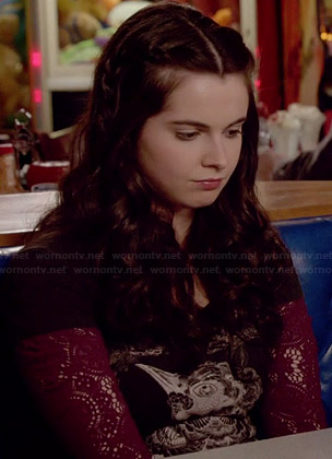 Bay’s black bird graphic tee on Switched at Birth