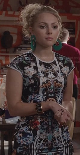 Carrie’s black mirrored print dress on The Carrie Diaries