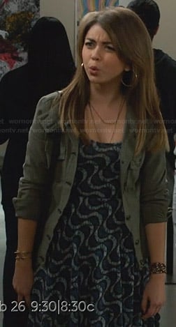 Haley's blue wave print dress and green jacket on Modern Family