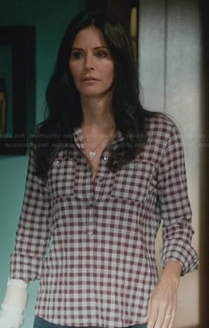 Jules's gingham checked shirt on Cougar Town