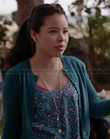 Mariana’s teal leopard print top and green cardigan on The Fosters