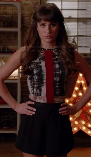Rachel’s printed top with red center stripe on Glee