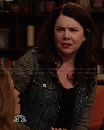 Sarah's denim jacket with grey sleeves on Parenthood