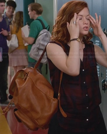 Tessa's leather backpack on Suburgatory