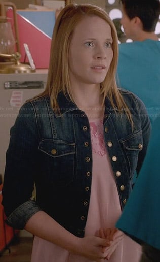 Daphne’s pink lace top and denim jacket on Switched at Birth