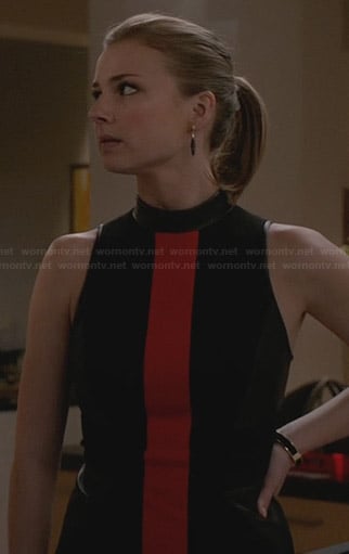 Emily’s black and red leather neck dress on Revenge