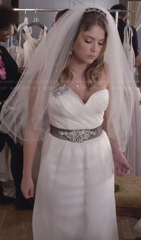 WornOnTV Hanna s wedding dress on Pretty Little Liars Ashley