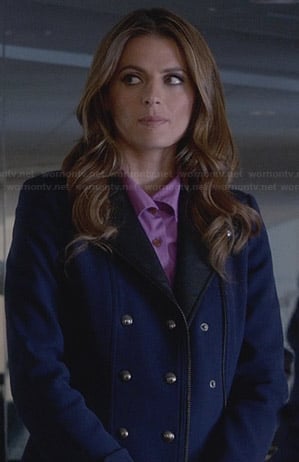 Kate’s blue coat with leather collar on Castle