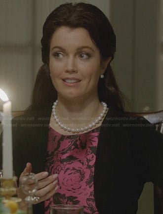 Mellie's pink and black floral dress on Scandal