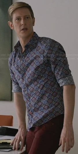 Nolan’s blue floral shirt on Revenge