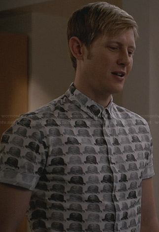 Nolan’s hat printed shirt on Revenge