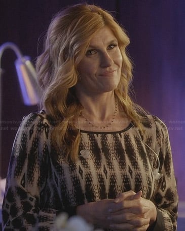 Rayna’s printed long sleeve blouse on Nashville