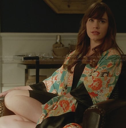 Charlotte’s floral bath robe on Revenge