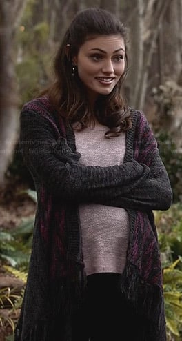 Hayley’s grey and pink patterned cardigan on The Originals