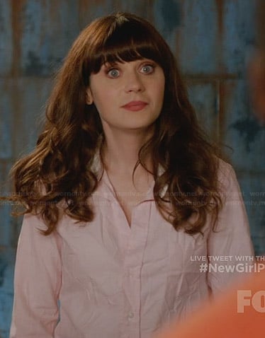 Jess's pink shirt with white contrast collar on New Girl