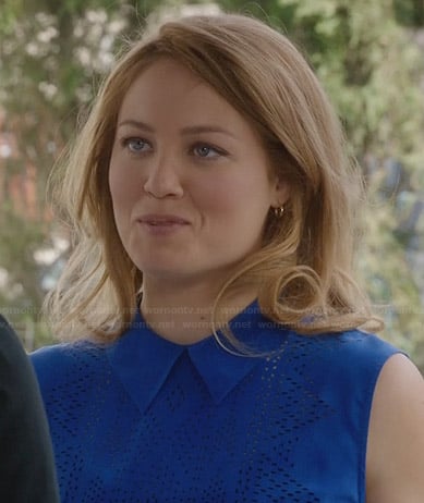 Julia’s blue perforated collared top on Parenthood