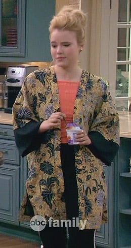 Lennox's yellow floral kimono on Melissa and Joey