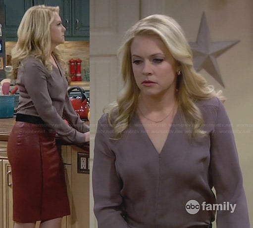 Mel's grey v-neck blouse and red leather skirt on Melissa and Joey