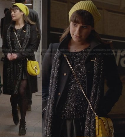 Rachel’s marled knit sweater, yellow bag and ankle boots on Glee