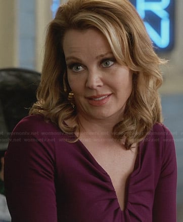 Stevie's purple ruched v-neck dress on Revenge