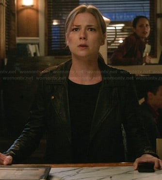 Emily’s leather moto jacket on Revenge