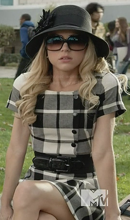 Lauren's black and white plaid dress on Faking It
