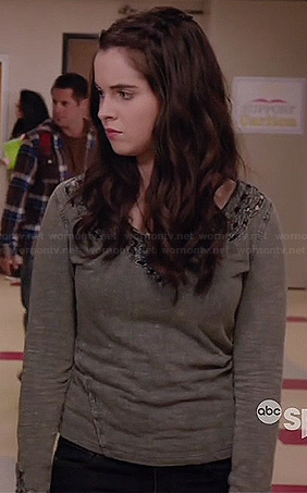 Bay’s grey crochet long sleeved top on Switched at Birth